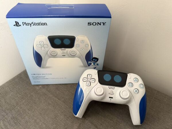 PS5 Astro Bot Controller